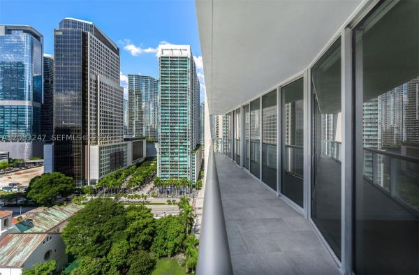 Icon Brickell Tower 2, 495 Brickell Ave #1811, Miami, Florida 33131, image 1