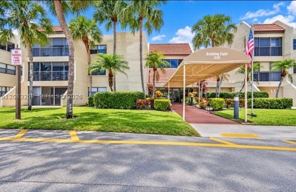 Racquet Club At Bonaventure, 220 Lakeview Dr #101, Weston, Florida 33326, image 1