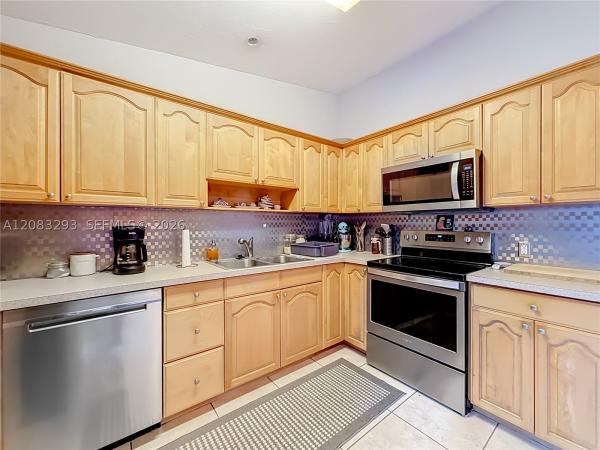 Tamarac Forest, 4271 NW 20th Ave, Oakland Park, Florida 33309, image 3