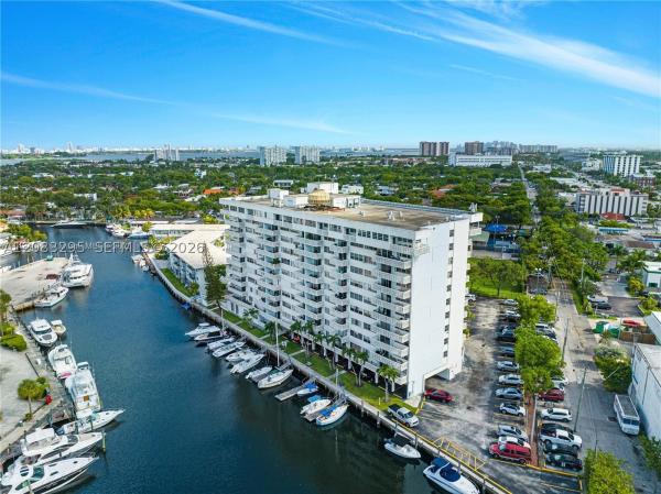 Keystone Harbor Club, 13155 Ixora Ct #905, North Miami, Florida 33181, image 2