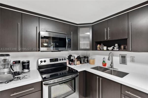 Kennedy House, 1865 79th Street Cswy #16B, North Bay Village, Florida 33141, image 3
