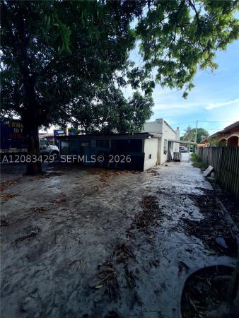 Rogers, 1829 NW 5th St, Miami, Florida 33125, image 2