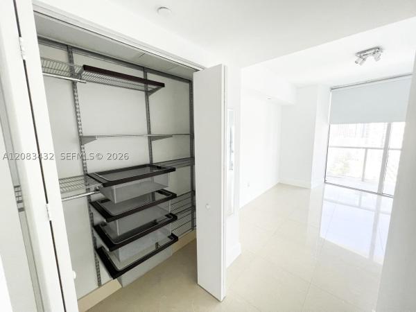 Icon Brickell Tower 2, 495 Brickell Ave #2611, Miami, Florida 33131, image 2