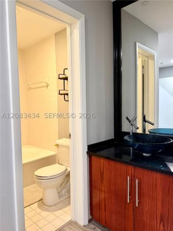 Chateau De Ville, 430 SE 7th St #304E, Dania Beach, Florida 33004, image 1