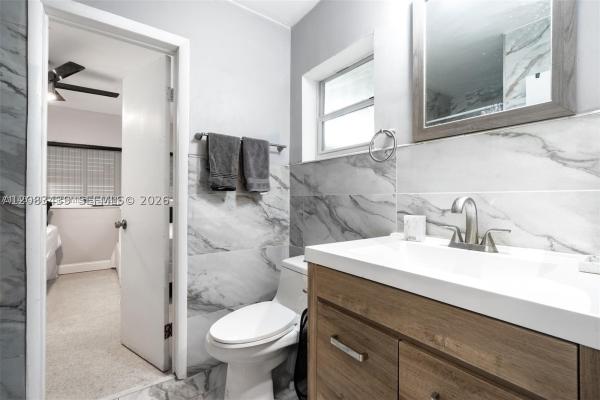 Carol City, 18525 NW 39th Ave, Miami Gardens, Florida 33055, image 2