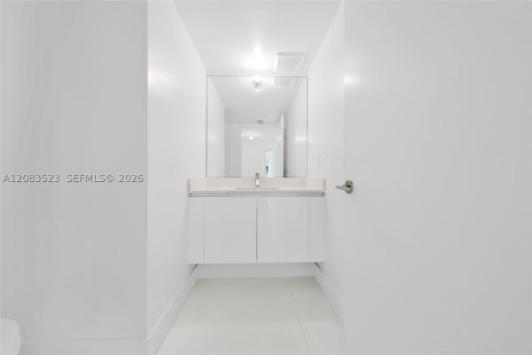 Parque Towers, 300 Sunny Isles Blvd #4-701, Sunny Isles Beach, Florida 33160, image 1