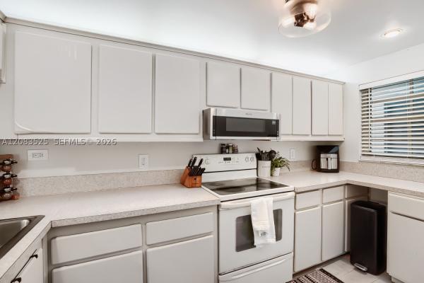 Pine Island Ridge, 9311 Orange Grove Dr #316, Davie, Florida 33324, image 1