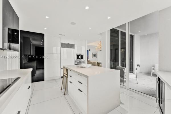 Tdr Tower 2, 15901 Collins Ave #1606, Sunny Isles Beach, Florida 33160, image 1