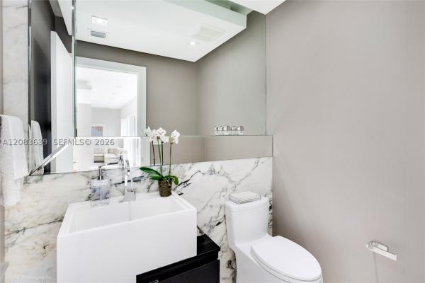 Bay Heights, 137 W Shore Dr W, Miami, Florida 33133, image 3