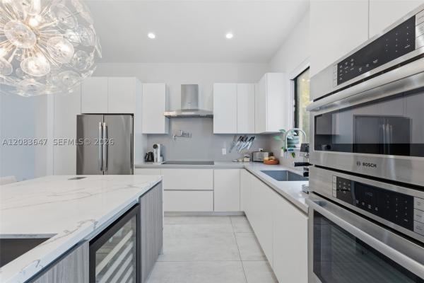 3082 Indiana St, Miami, Florida 33133, image 3