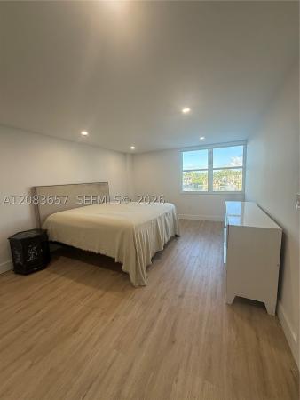 Royal Embassy, 5750 Collins Ave #3F, Miami Beach, Florida 33140, image 1