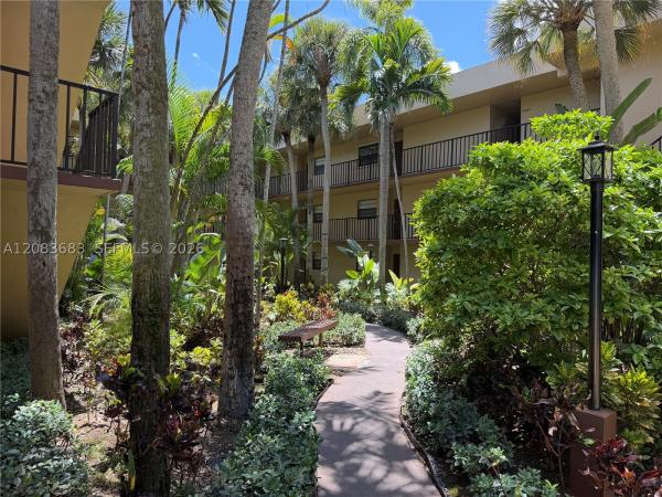 10875 SW 112th Ave #202, Unincorporated Dade County, Florida 33176, image 3