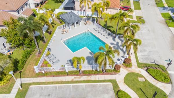 Coconut Reef At Silver Lakes, 1387 SW 181st Ave, Pembroke Pines, Florida 33029, image 1