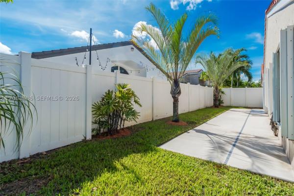 Coconut Reef At Silver Lakes, 1387 SW 181st Ave, Pembroke Pines, Florida 33029, image 2