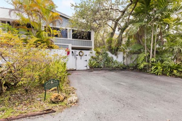 4883 SW 71st Pl, Unincorporated Dade County, Florida 33155, image 2