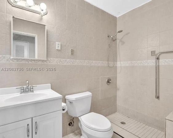 Colonial Court, 1451 NE 170th St #201A, North Miami Beach, Florida 33162, image 1