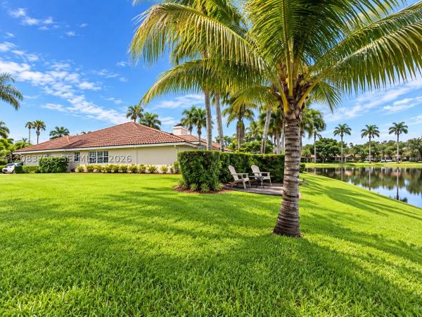 Tequesta At Country Isles, 1165 Manor Ct, Weston, Florida 33326, image 2