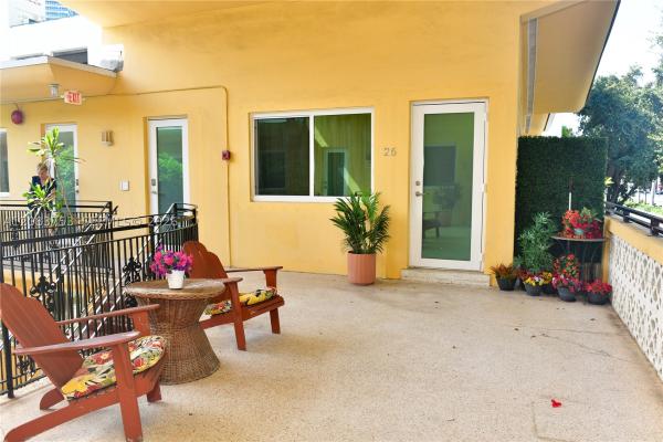 Golden Dreams, 65 W Washington Ave #26, Miami Beach, Florida 33139, image 1