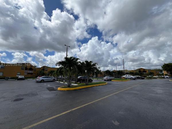 9715 Fontainebleau Blvd #E308, Unincorporated Dade County, Florida 33172, image 2