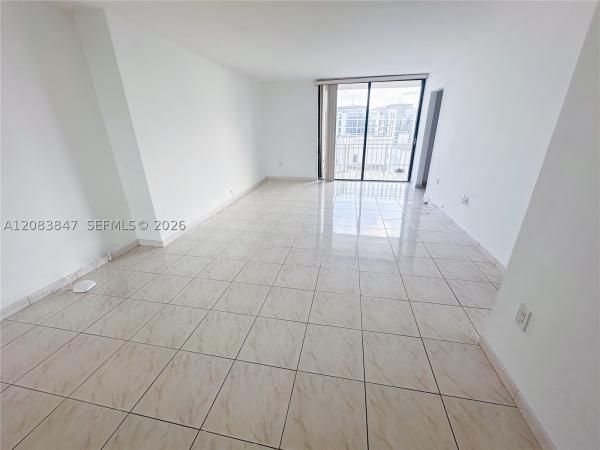 Le Trianon, 6061 Collins Ave #23B, Miami Beach, Florida 33140, image 2