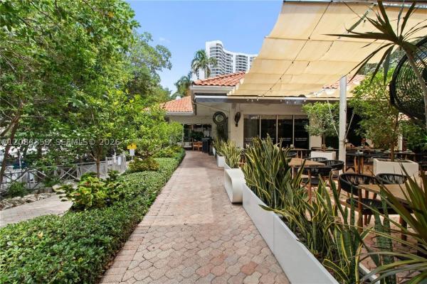 Mystic Pointe Tower 600, 3400 NE 192nd St #PH-7, Aventura, Florida 33180, image 2
