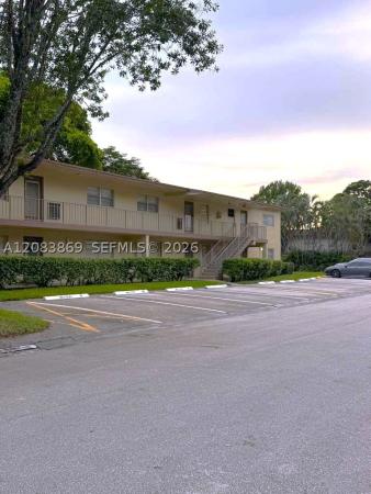 Oriole Gardens 3, 7680 NW 1st St #107, Margate, Florida 33063, image 1