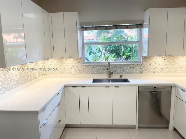 Nautilus, 4555 N Jefferson Ave, Miami Beach, Florida 33140, image 3