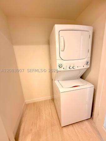 77 SE 5th St #2201, Miami, Florida 33131, image 1