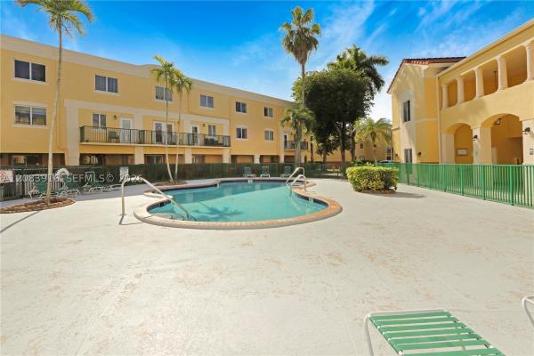 12625 SW 91st St #208, Unincorporated Dade County, Florida 33186, image 2
