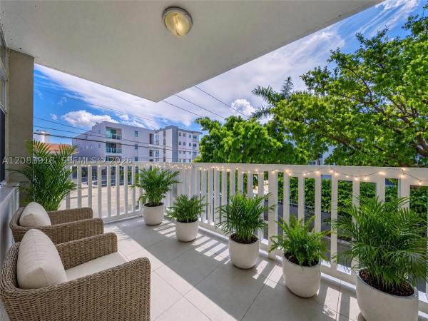 Villa Bay Vista, 2016 Bay Dr #203, Miami Beach, Florida 33141, image 2