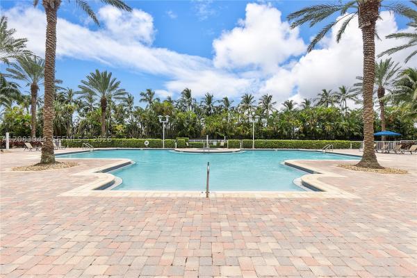 Duo East, 1755 E Hallandale Beach Blvd #1403E, Hallandale Beach, Florida 33009, image 2