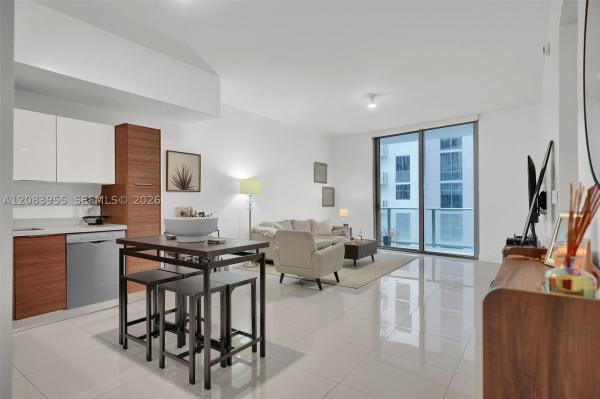 Brickell Ten, 1010 SW 2nd Ave #2005, Miami, Florida 33130, image 3