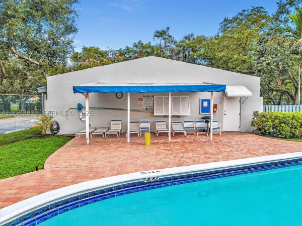Camino Sheridan Villas, 2408 N 35th Ave, Hollywood, Florida 33021, image 2