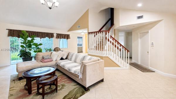 18209 NW 61st Ct, Hialeah, Florida 33015, image 3