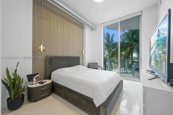 Uptown Marina Lofts, 3029 NE 188th St #523, Aventura, Florida 33180, image 2