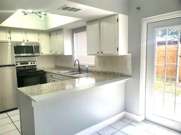 Tam O'Shanter Gardens, 7926 Kimberly Blvd #202, North Lauderdale, Florida 33068, image 2