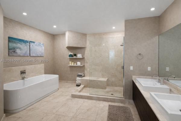 St Tropez On The Bay, 250 NE Sunny Isles Blvd #TH-407, Sunny Isles Beach, Florida 33160, image 2