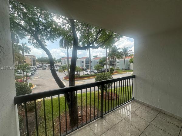 6272 NW 186th St #212, Hialeah, Florida 33015, image 3
