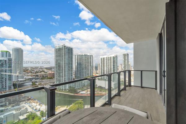 Reach Brickell City Centre, 68 SE 6th St #2406, Miami, Florida 33131, image 2
