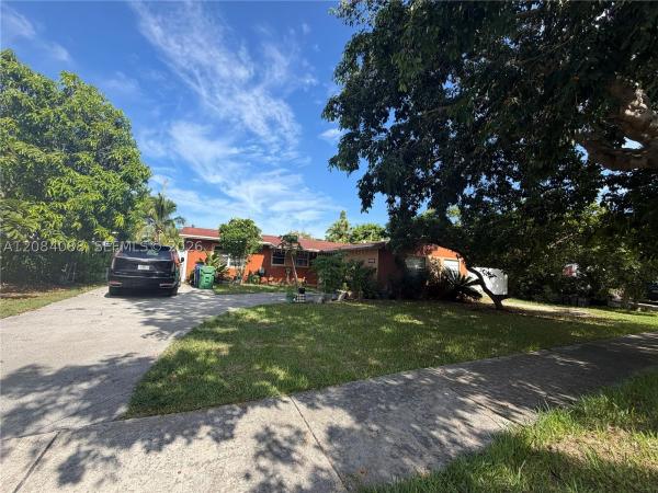 16111 SW 98th Ave, Unincorporated Dade County, Florida 33157, image 2