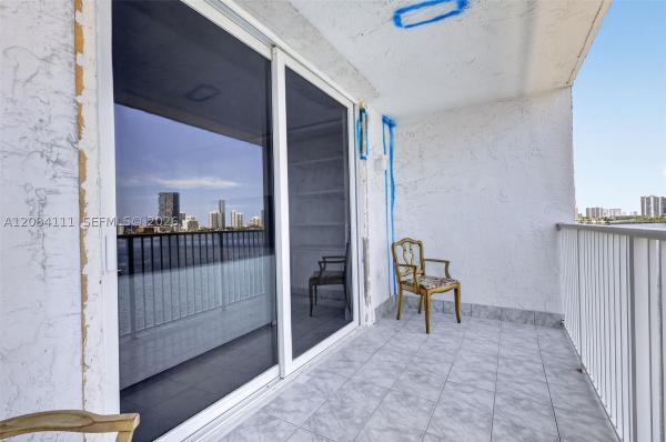 Eden Point, 4000 NE 170th St #606, North Miami Beach, Florida 33160, image 3