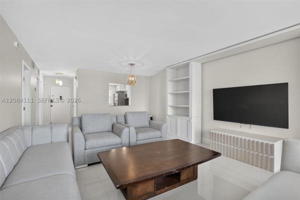 Eden Point, 4000 NE 170th St #606, North Miami Beach, Florida 33160, image 2