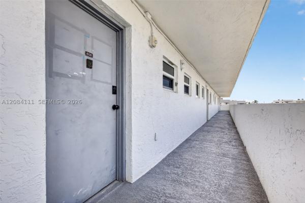 Eden Point, 4000 NE 170th St #606, North Miami Beach, Florida 33160, image 1