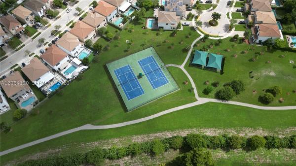 878 NE 191st St, Unincorporated Dade County, Florida 33179, image 3