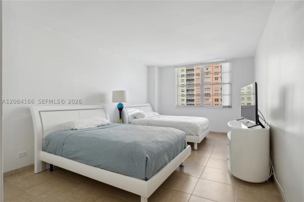 Winston Towers 100, 250 174th St #605, Sunny Isles Beach, Florida 33160, image 1