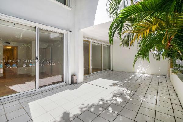 Commodore Club West, 155 Ocean Lane Dr #103, Key Biscayne, Florida 33149, image 3