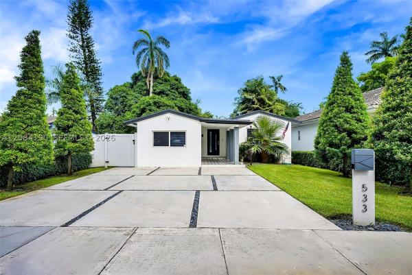 Country Club Estates, 533 Mokena Dr, Miami Springs, Florida 33166, image 3