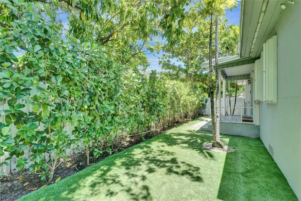 Dixie Highway Park, 7520 NE 3rd Ave #A, Miami, Florida 33138, image 2