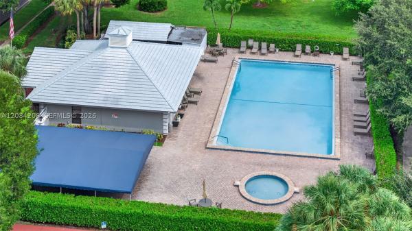 Whitehall Of Pine Island Ridge, 1502 Whitehall Dr #305, Davie, Florida 33324, image 1