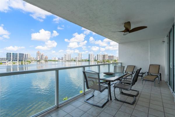Marina Bay Club, 18100 N Bay Rd #709, Sunny Isles Beach, Florida 33160, image 2